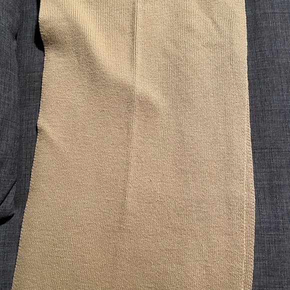 Moschino scarf authentic- - Picture 3 of 3